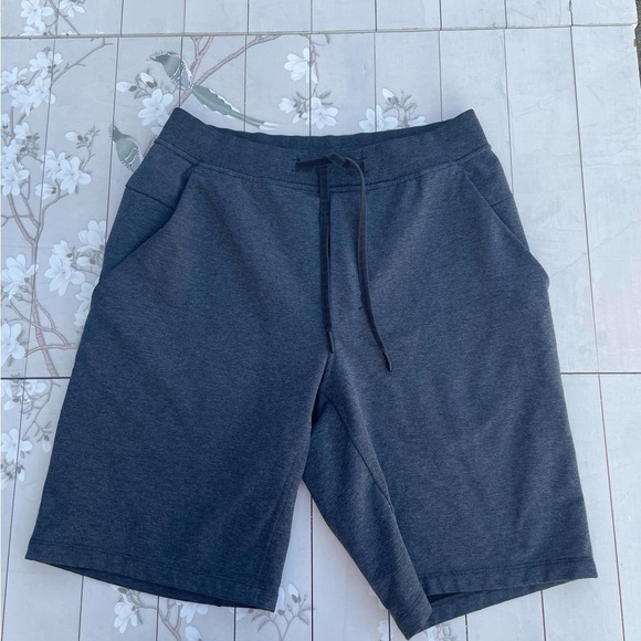 Lululemon athletica shorts - Picture 1 of 5